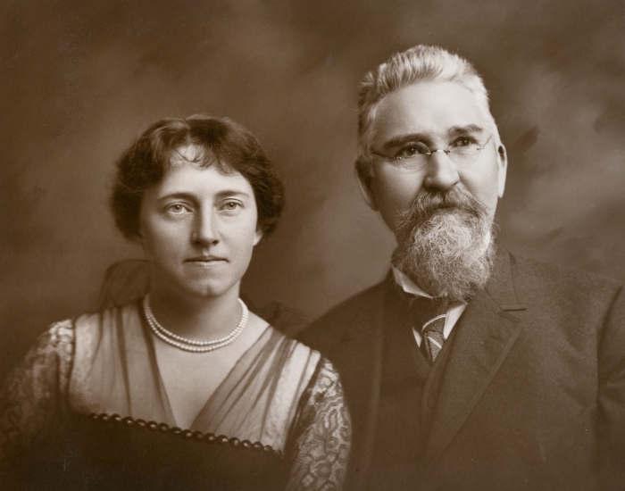 reynolda_RJ&KSR_1914.jpg