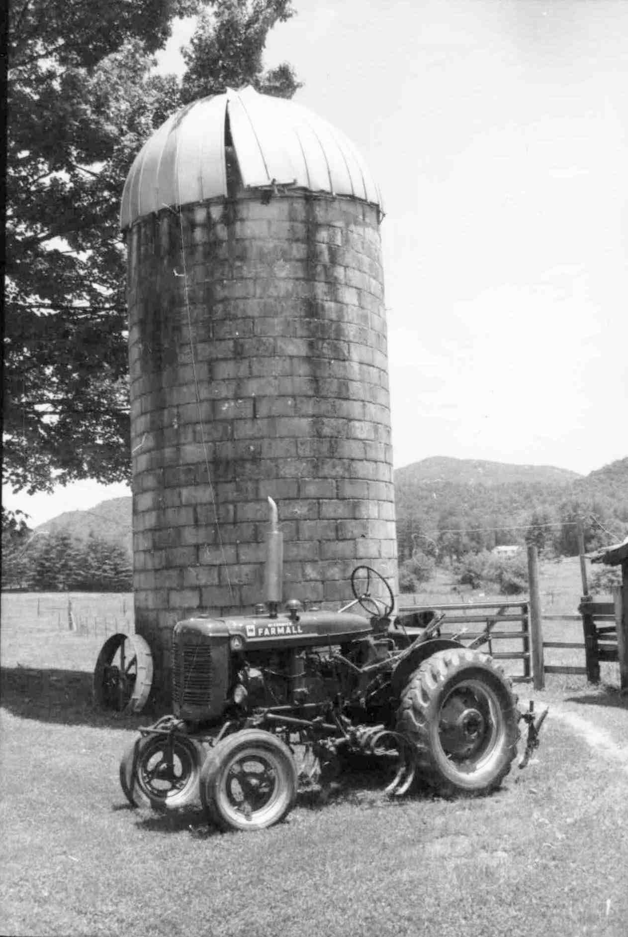transylvaniacounty_Nicholson_Farm_F_001_1941_tractor_&_silo